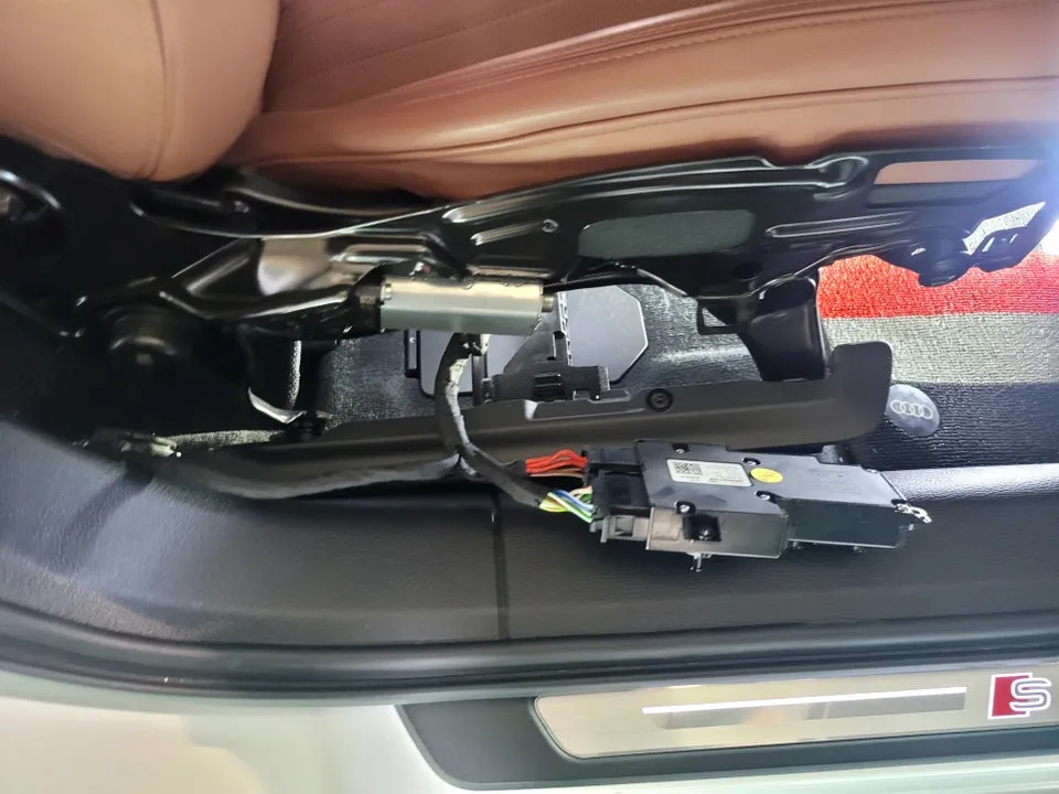 Genesis G80 oem options - Genesis G80 OEM Options Review - Installation Cost photo 4