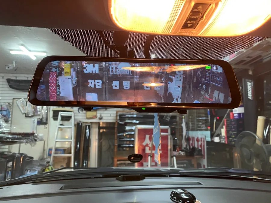 Jeep CherokeeのAndroid Auto・CarPlay取付事例 写真