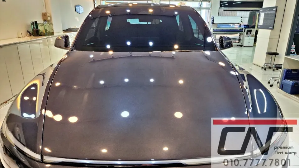 Tesla Model Yのカーフィルム施工事例|費用目安・仕上がり 施工写真 2-2