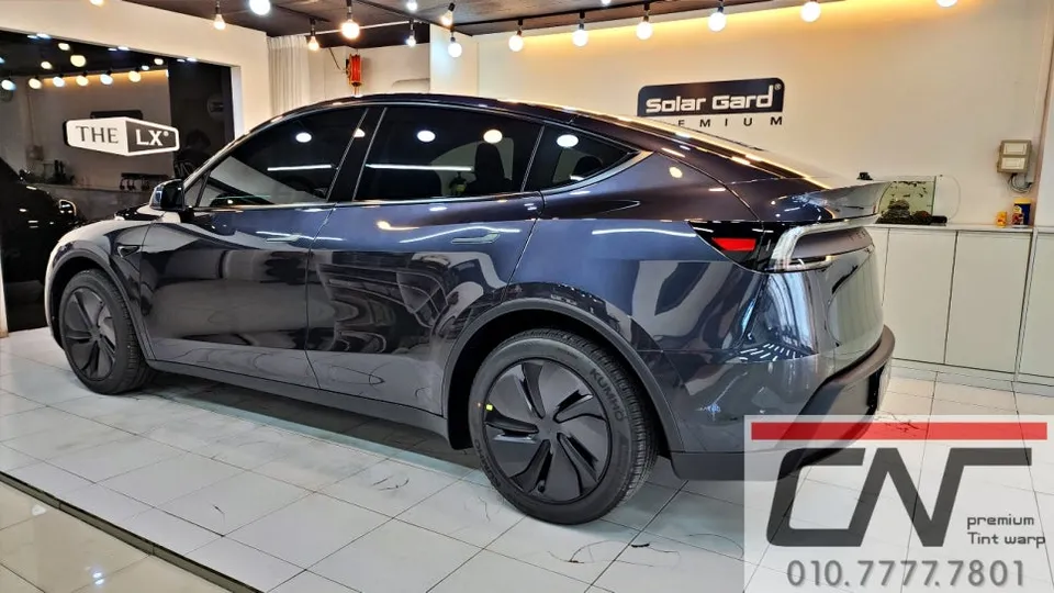 Tesla Model Yのカーフィルム施工事例|費用目安・仕上がり 施工写真 3-2
