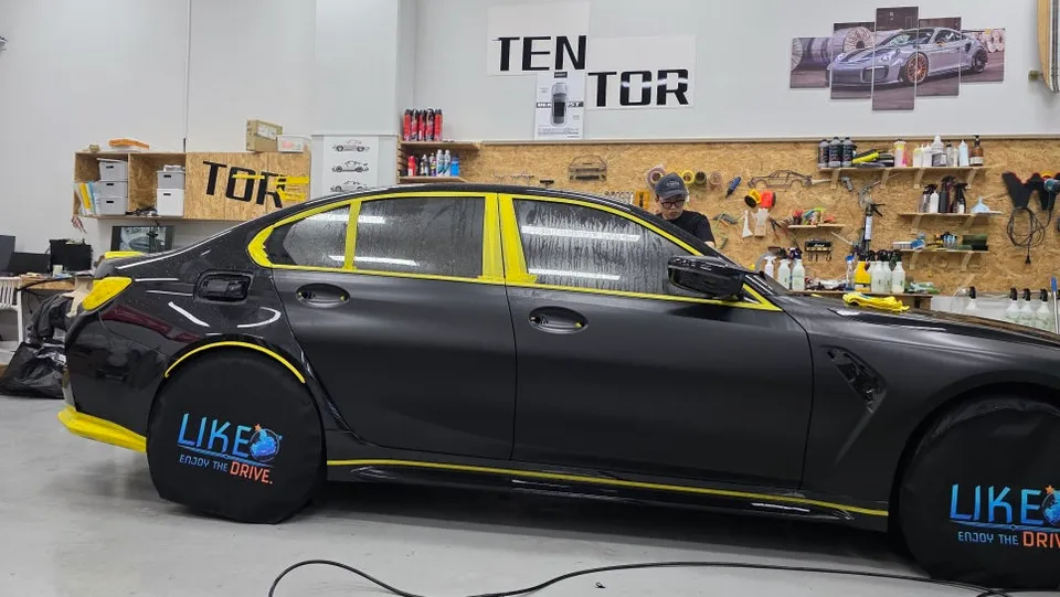 BMW M3のカラーPPF施工事例｜サテンブラック化 施工写真 2-3