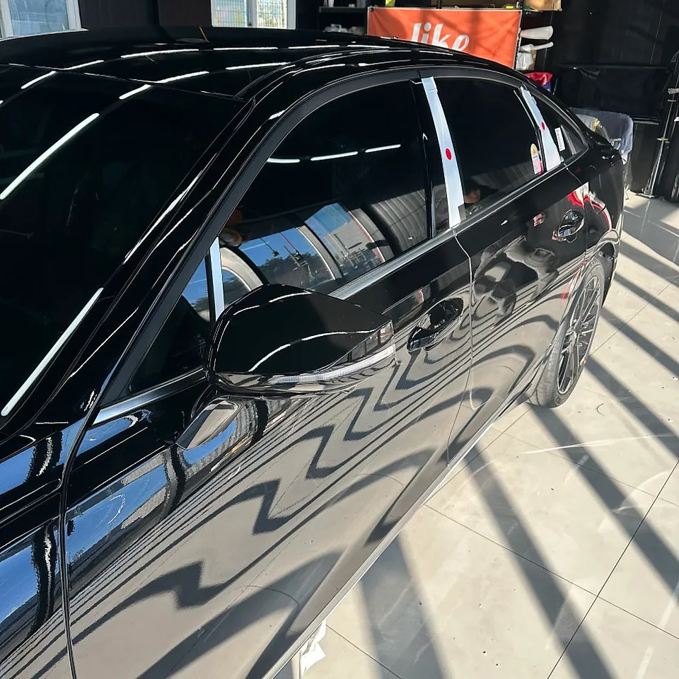 Kia K8のカーラッピング事例|クローム除去・ホイール施工 施工写真 2-1