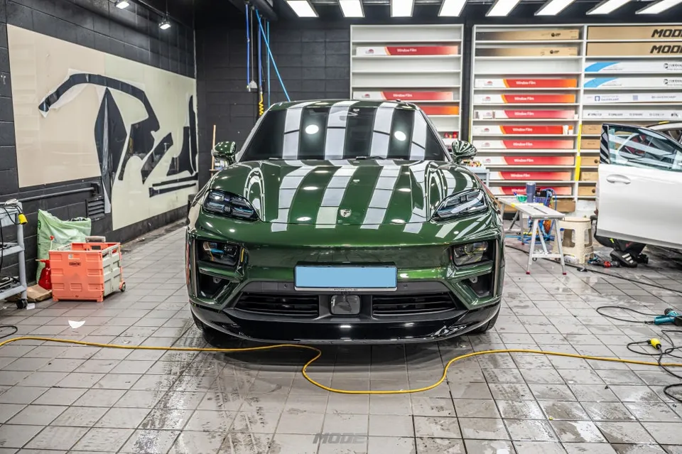 Porsche Macan Electric ppf installation result