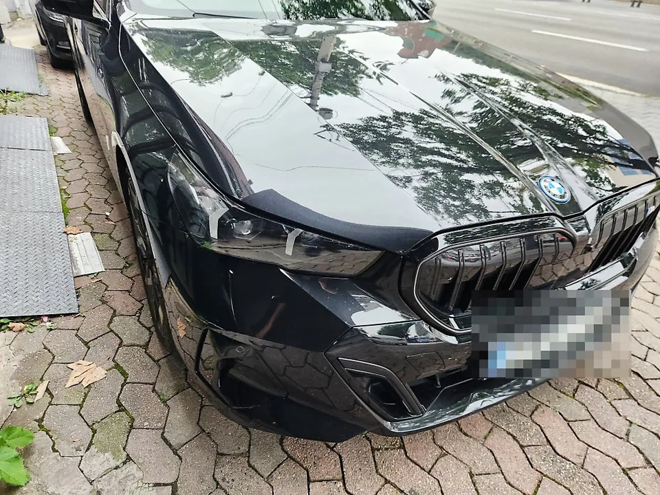 BMW 5 Series G60 body repair - BMW 5 Series G60 Body Repair & Painting Cost photo 4