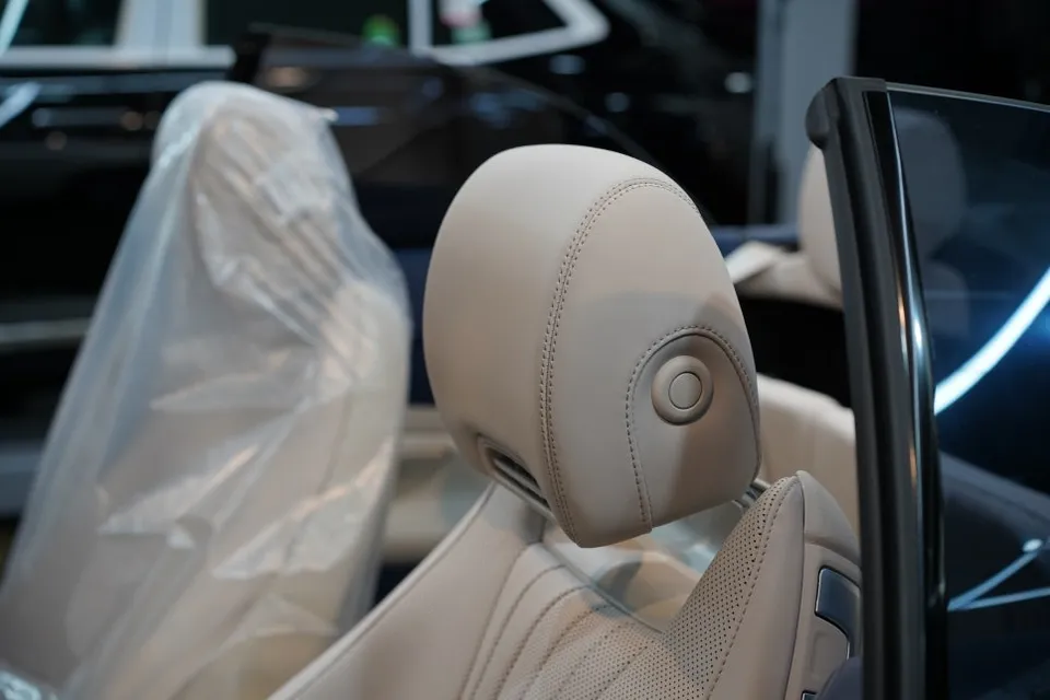 Mercedes-Benz Eクラスのカーフィルム施工事例｜費用目安・仕上がり 施工写真 2-2