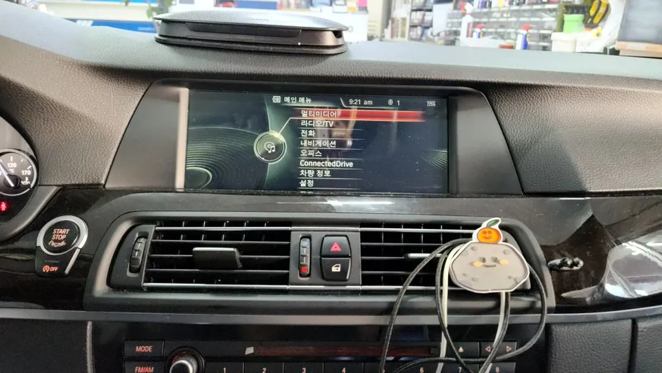 BMW 5 Series F10 android head unit installation result