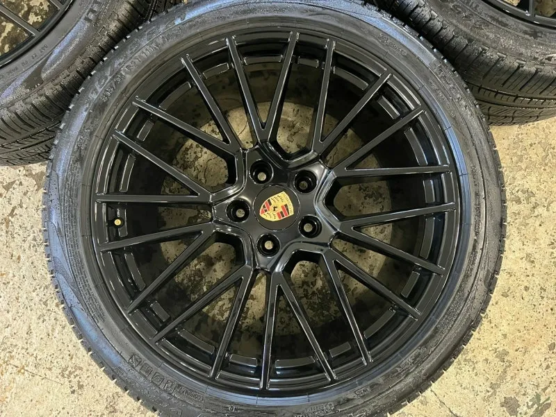 Porsche Cayenneのホイールリペア・塗装事例 施工写真 4-1