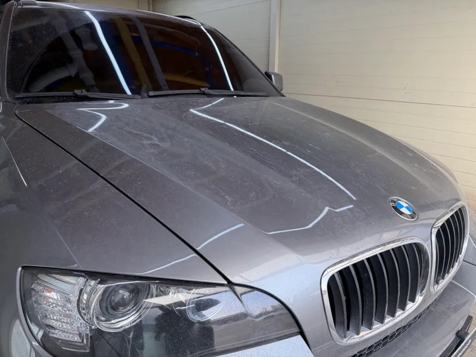 BMW X5 ceramic coating - BMW X5 Ceramic Coating Review - Enhanced Shine & Protection photo 3