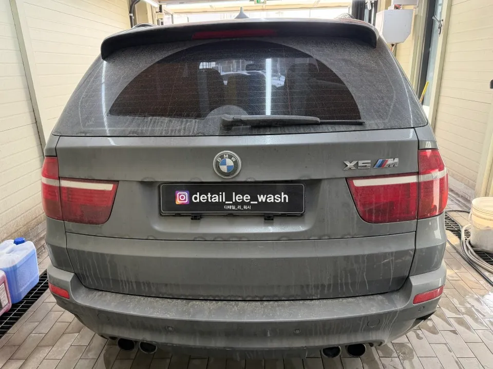 BMW X5のガラスコーティング事例|韓国での施工例 施工写真 4-2