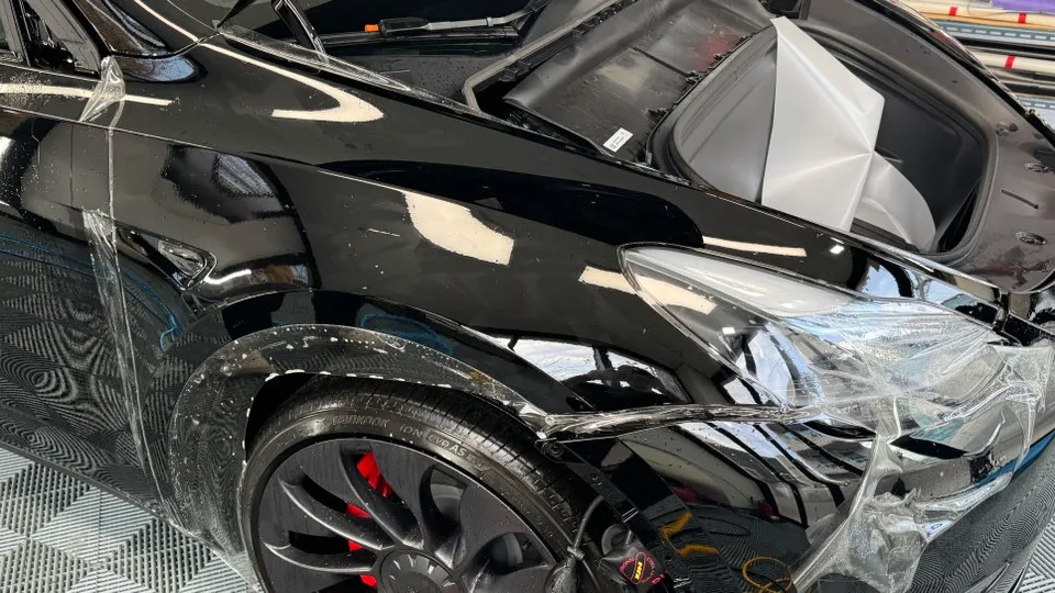 Tesla Model Y PPF施工事例｜費用目安と仕上がり 施工写真 2-2