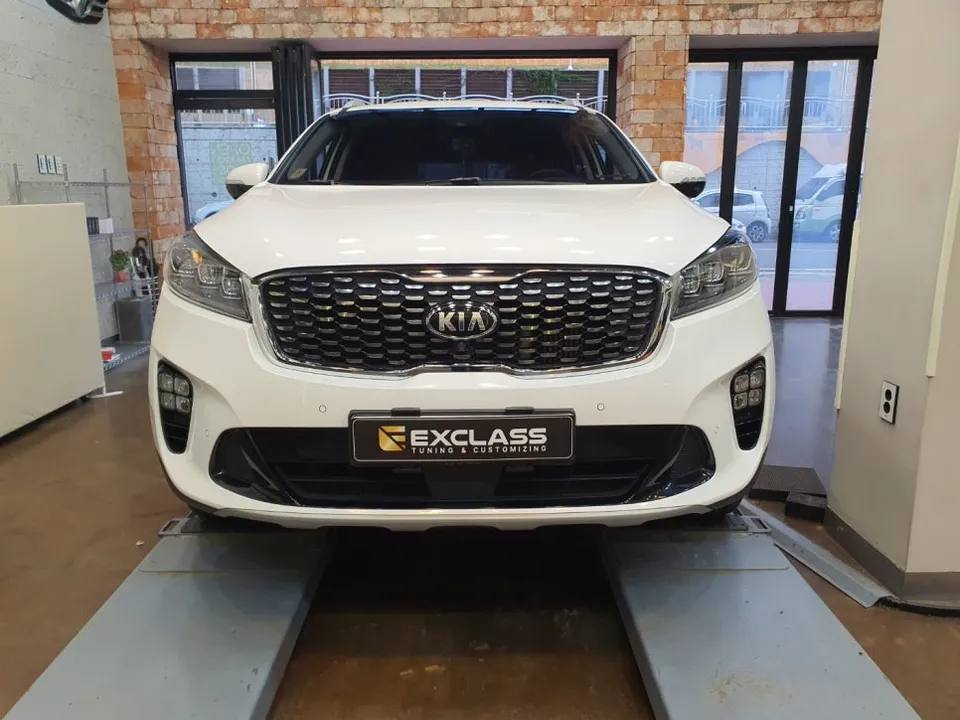 Kia Sorento UM body kit installation result