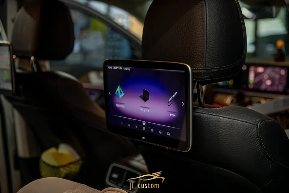 Mercedes-Benz GLE oem options - Mercedes-Benz GLE OEM Options Review — Enhanced Convenience photo 3