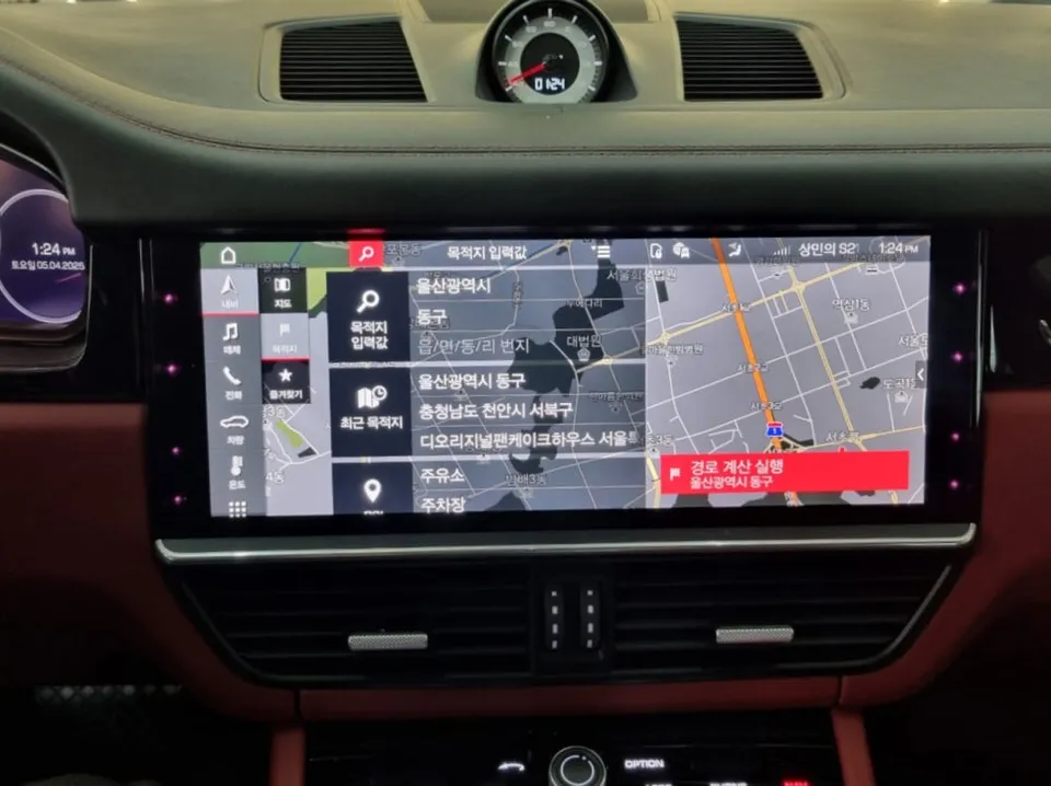 Porsche Cayenne Coupe android head unit installation result