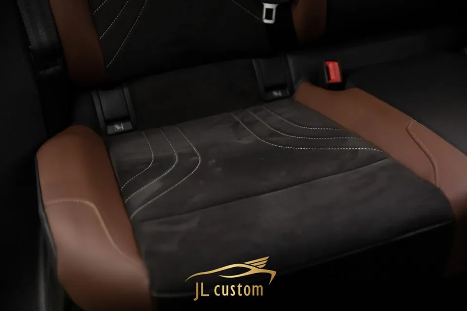 Volkswagen ID4 seat climate - Volkswagen ID4 Heated Seats Review — 3-Stage Rear Control photo 4