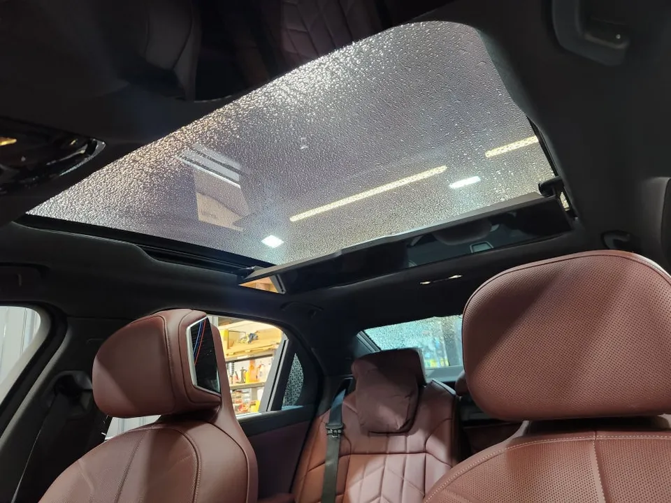 BMW 7 Series ambient lighting - BMW 7 Series Ambient Lighting Review — Cost & Results photo 4