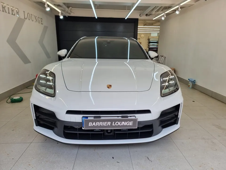 Porsche Panamera ppf - Porsche Panamera PPF Review: GT Silver Color & Protection photo 2