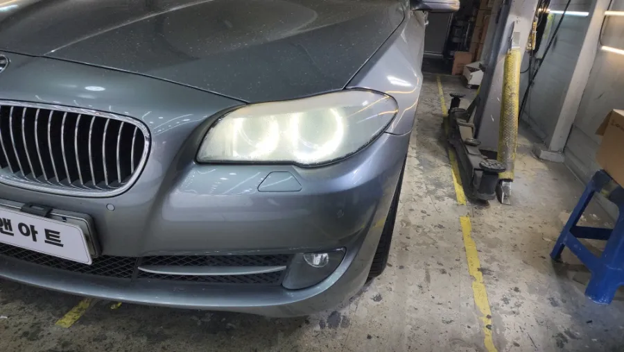 BMW 5 Series F10 body repair - BMW 5 Series F10 Headlight Repair Review photo 5