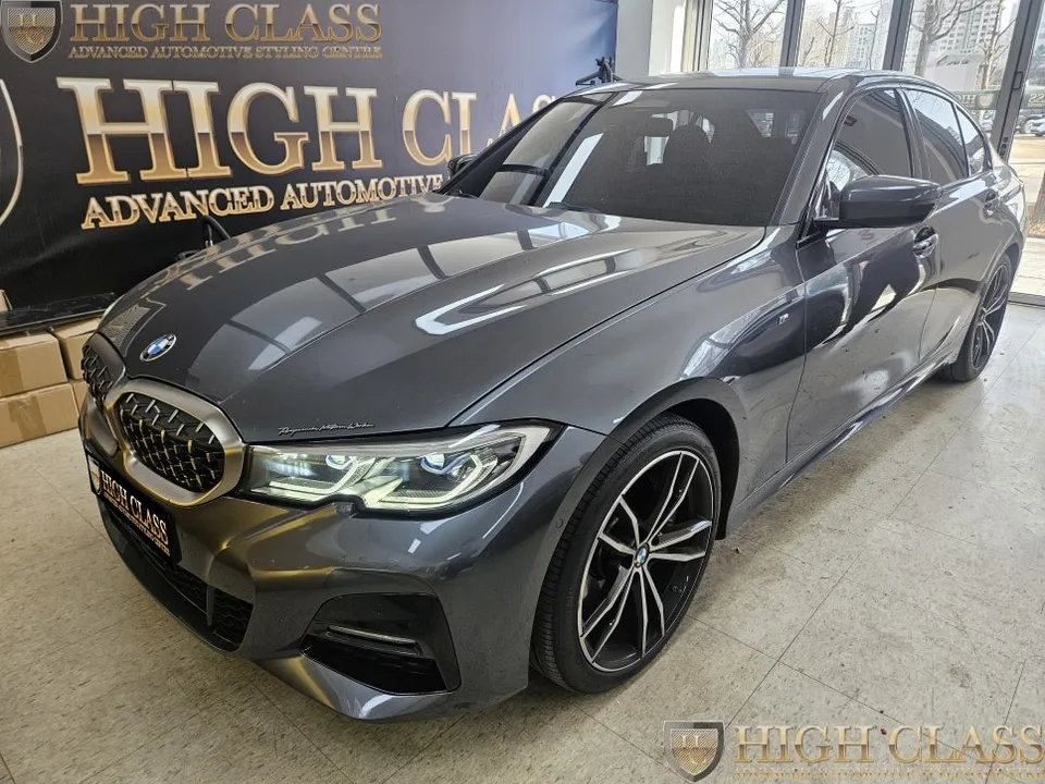 BMW 3 SeriesのAndroid Auto・CarPlay取付事例 施工写真 1