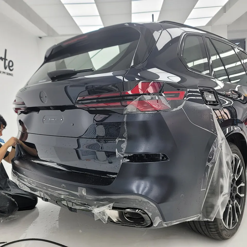 BMW X5のPPF施工事例 施工写真 4-1