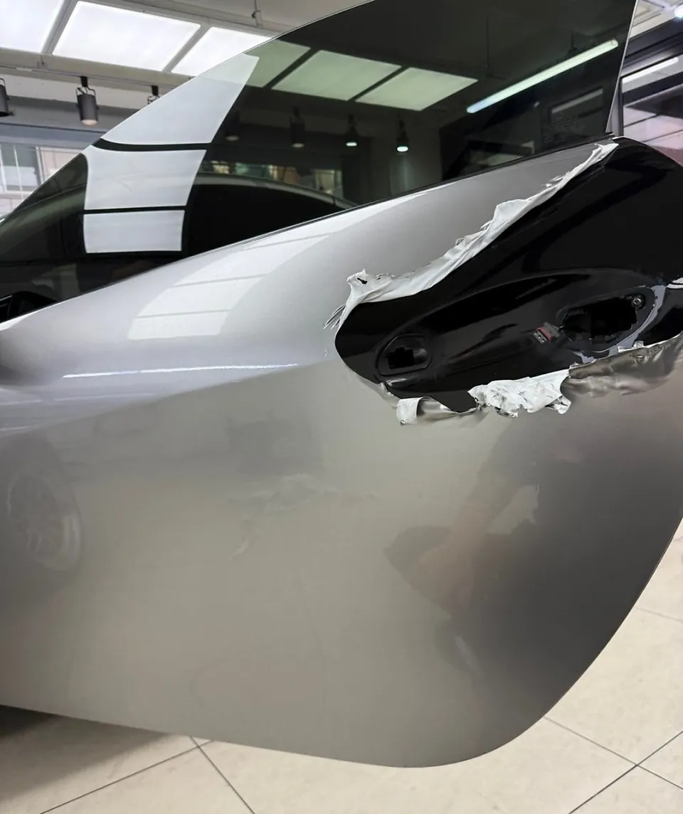 Mercedes-Benz SLKのカーラッピング事例|費用目安・仕上がり 施工写真 1-3