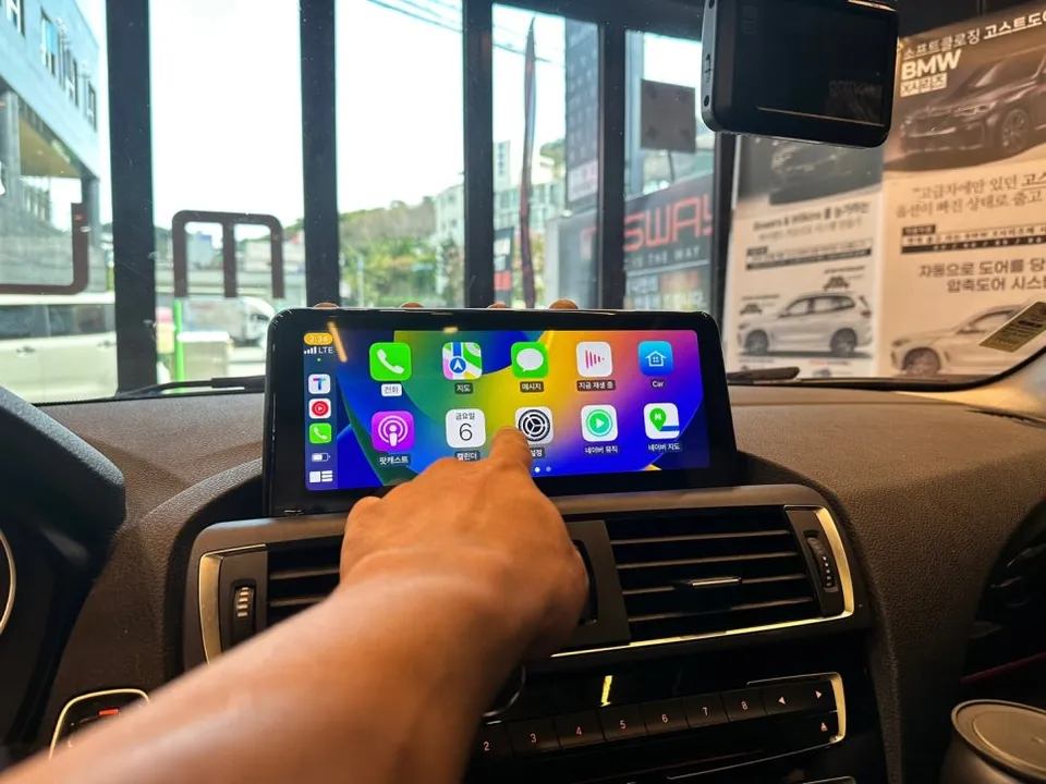 BMW 1 Series F20のAndroid Auto・CarPlay取付事例 施工写真 4