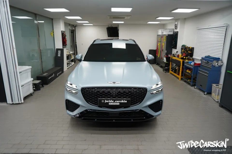 Genesis GV70 vinyl wrap - Genesis GV70 Vinyl Wrap Review — Battleship Gray Transform photo 3