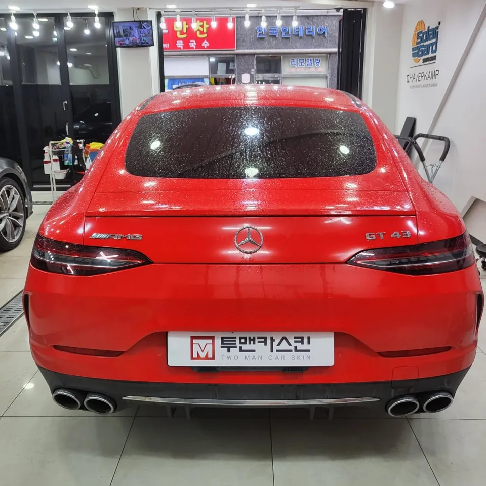 AMG GT 43 2年経過カーラッピング除去事例|費用目安・仕上がり 施工写真 3-1