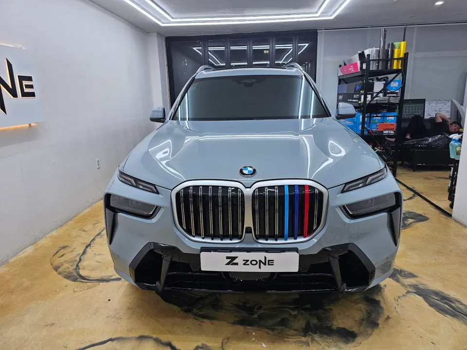 BMW X7のサンルーフPPF施工事例｜紫外線・熱線カット 施工写真 2-1