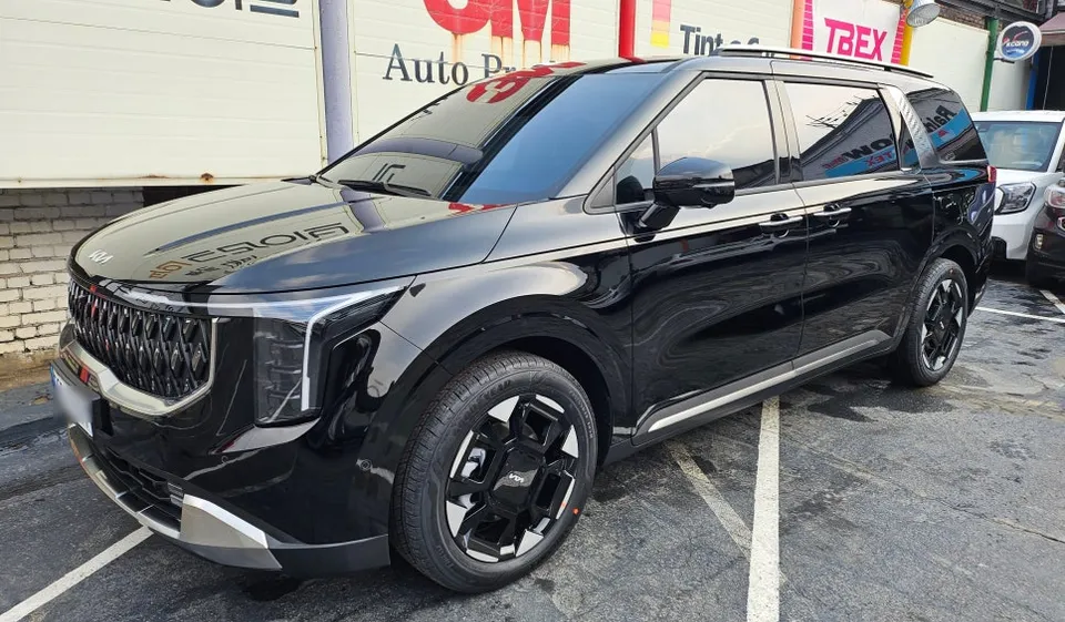 Hyundai Palisadeのカーフィルム施工事例｜費用目安・仕上がり 施工写真 1-3