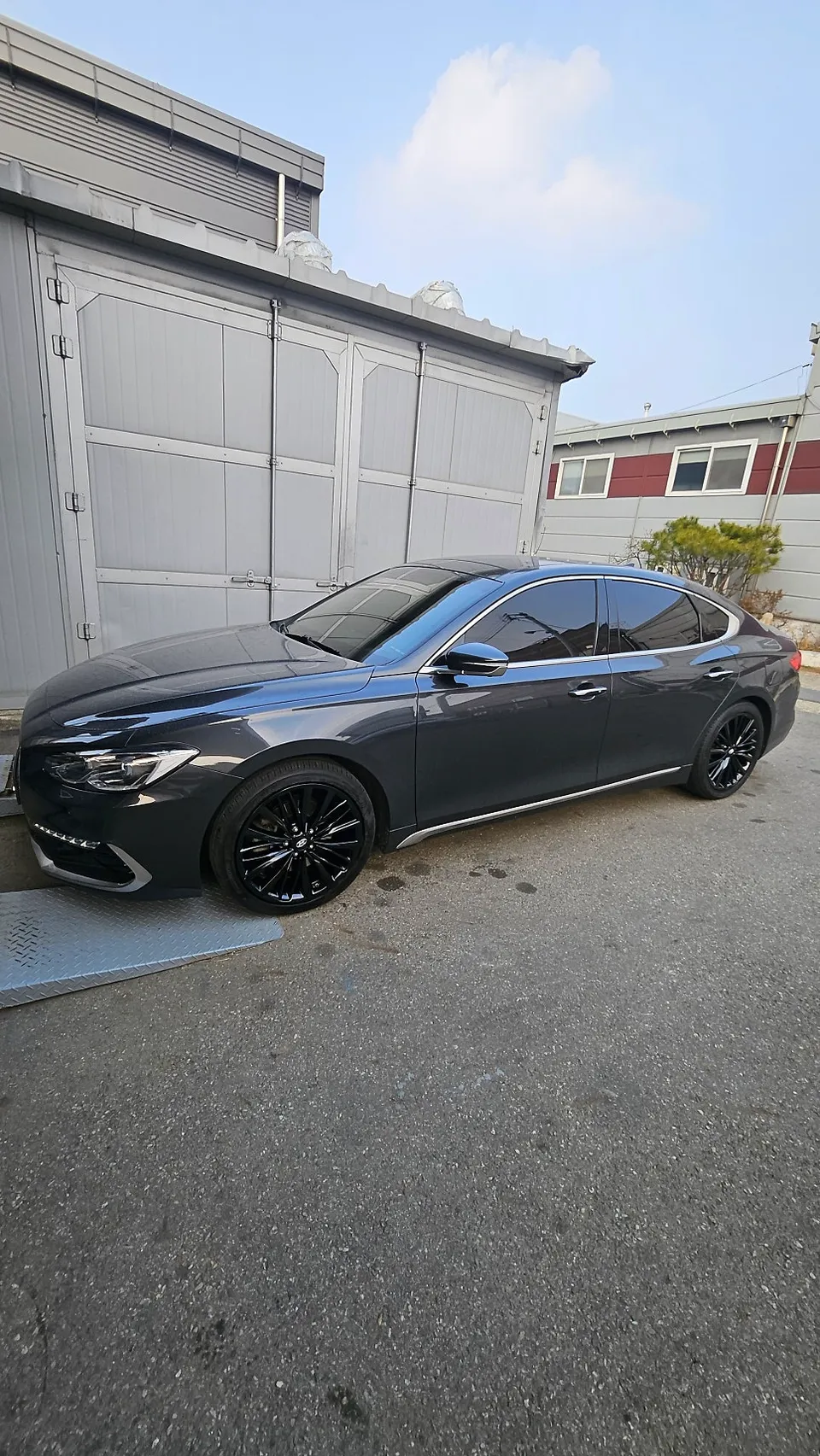 Hyundai Grandeur IGのホイールリペア・塗装事例 施工写真 3