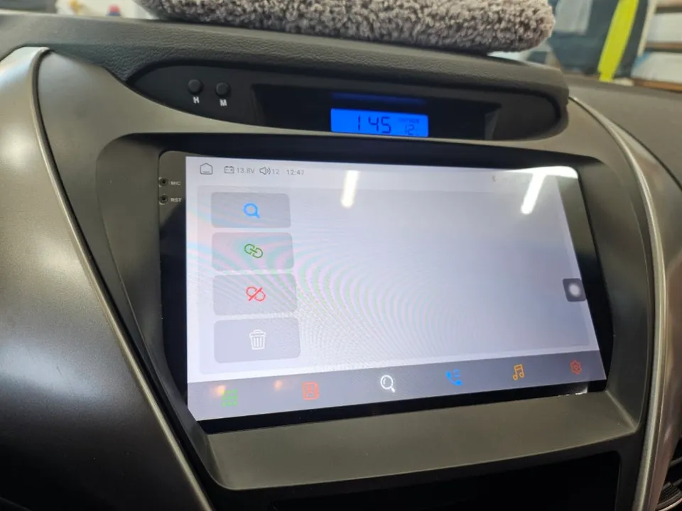 Hyundai Elantra MDのAndroid Auto・CarPlay取付事例 施工写真 1-3