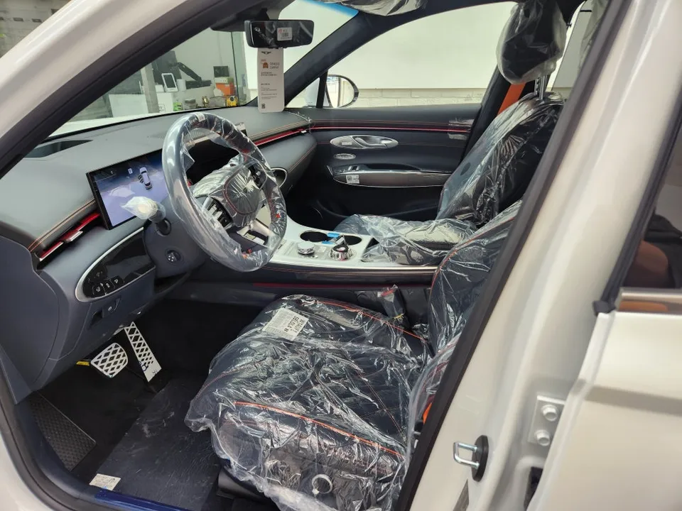 BMW X7のドライブレコーダー取付事例 施工写真 2-2