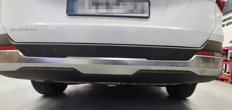 Kia Carnival KA4 car accessories - Kia Carnival KA4 Car Accessories Installation Review — Cost photo 3
