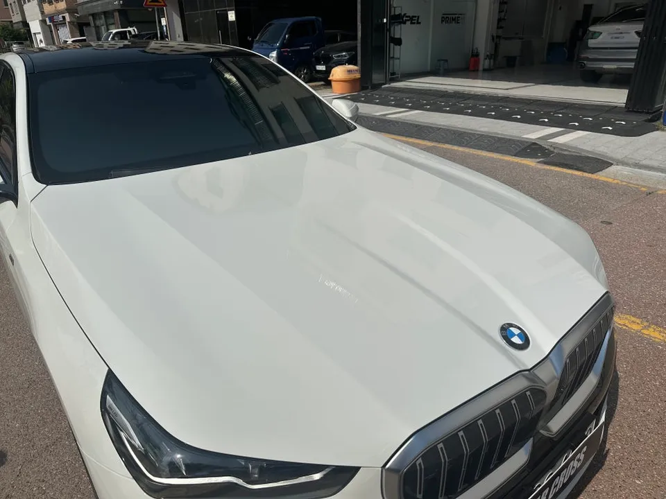 BMW 5 Series G60 PPF施工事例：費用目安と仕上がり 施工写真 3-2