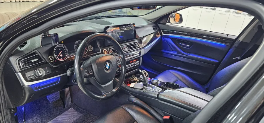 BMW 5 Series F10のカーフィルム施工事例｜費用目安・仕上がり 施工写真 2-3
