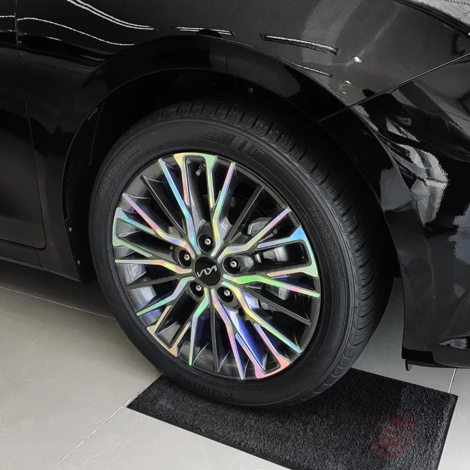 Kia K3のカーラッピング事例｜費用目安・仕上がり 施工写真 3-1