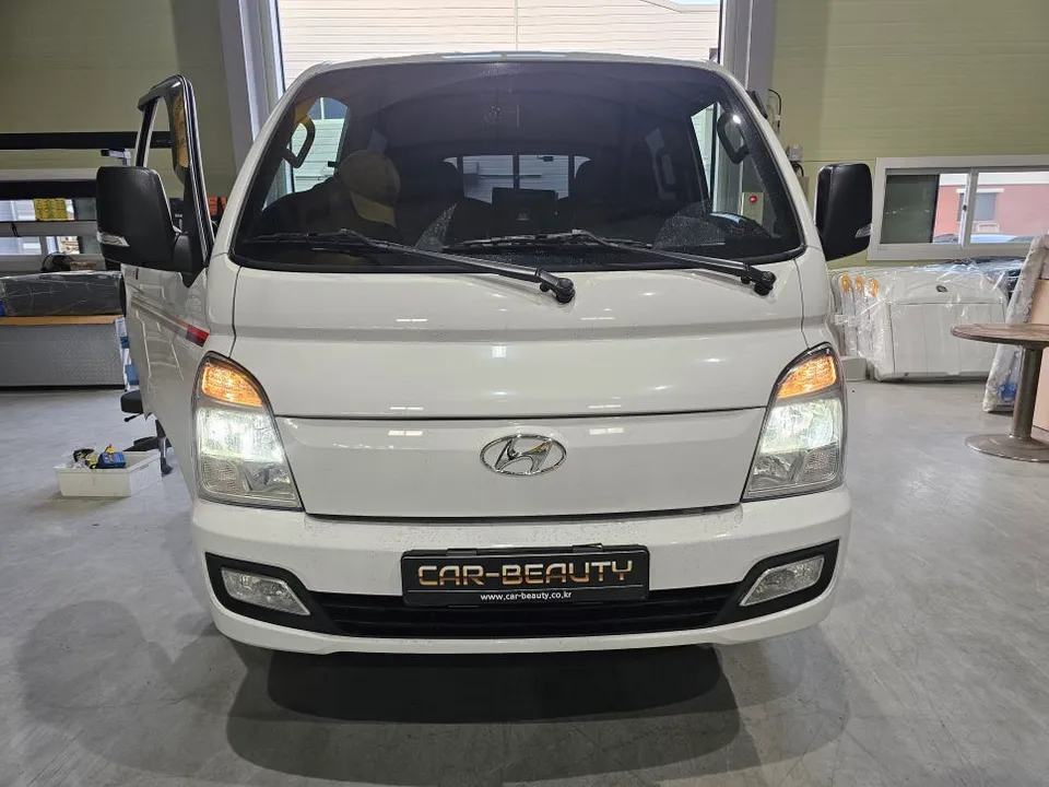 Hyundai Porter 2 lighting upgrade - Hyundai Porter 2 LED Lighting Upgrade Review photo 4