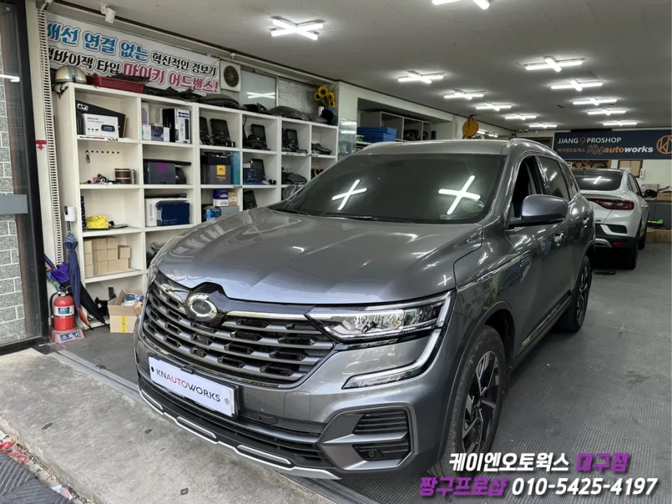 Renault Korea QM6 body kit - Renault Korea QM6 Body Kit Review: Chrome Molding Upgrade photo 2