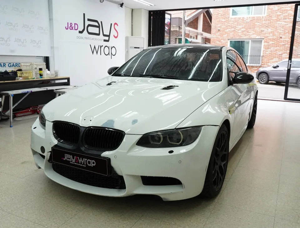 BMW M3のカーラッピング事例|費用目安・仕上がり 施工写真 2-2