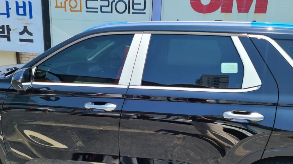 Hyundai Palisadeのドライブレコーダー取付事例 施工写真 4-1