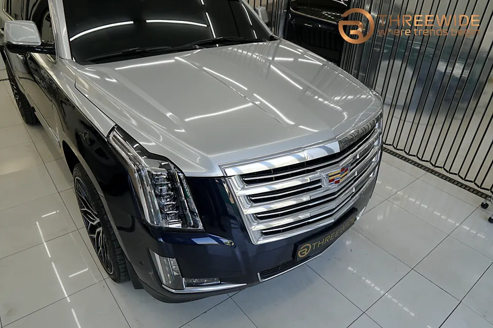 Cadillac Escaladeのカーラッピング事例|費用目安・仕上がり 施工写真 3-1