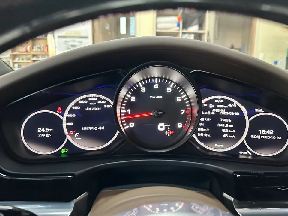 Porsche Panamera 971のAndroid Auto・CarPlay取付事例 施工写真 1-1