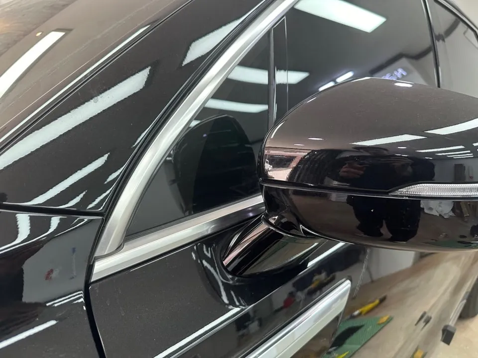 Kia Sorento MQ4 vinyl wrap - Kia Sorento MQ4 Vinyl Wrap Review: All-Black Gravity Look photo 4