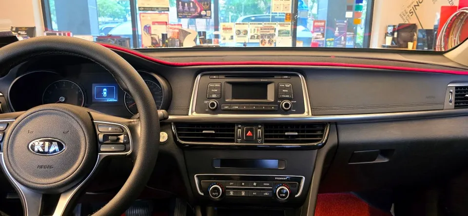 Kia K5のAndroid Auto・CarPlay取付事例 施工写真 3-1