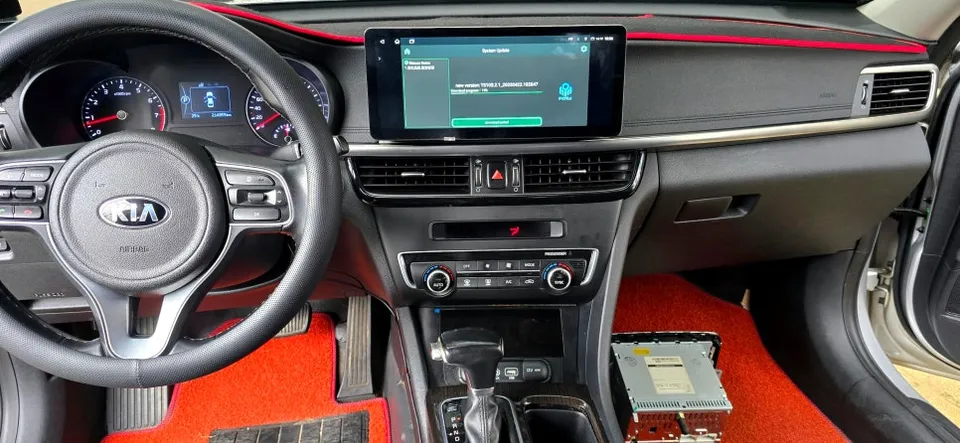 Kia K5のAndroid Auto・CarPlay取付事例 施工写真 2-2