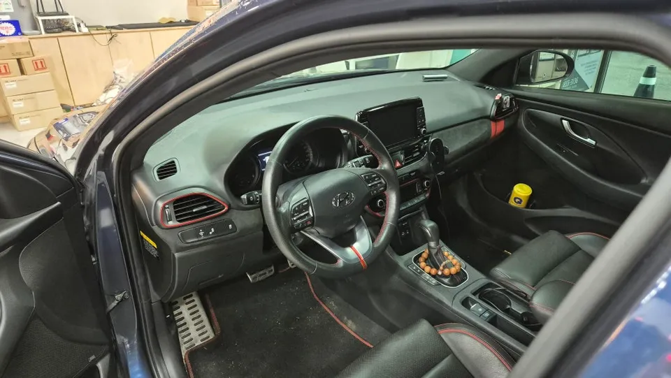 Hyundai i30 seat ventilation - Hyundai i30 Seat Climate Upgrade Review photo 4