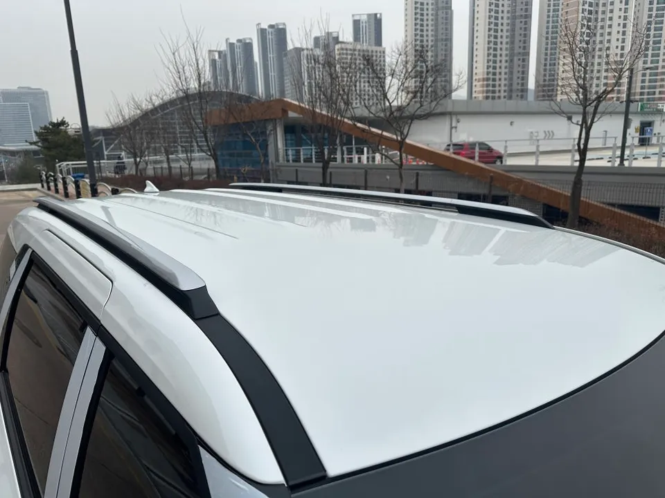 Kia Carnival KA4のカーラッピング事例|費用目安・仕上がり 施工写真 1-2