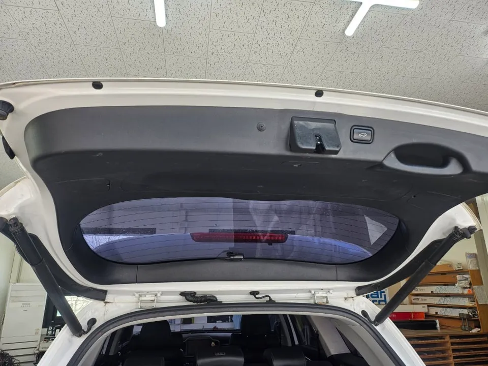 Kia Sorento MQ4のAndroid Auto・CarPlay取付事例 施工写真 4-2