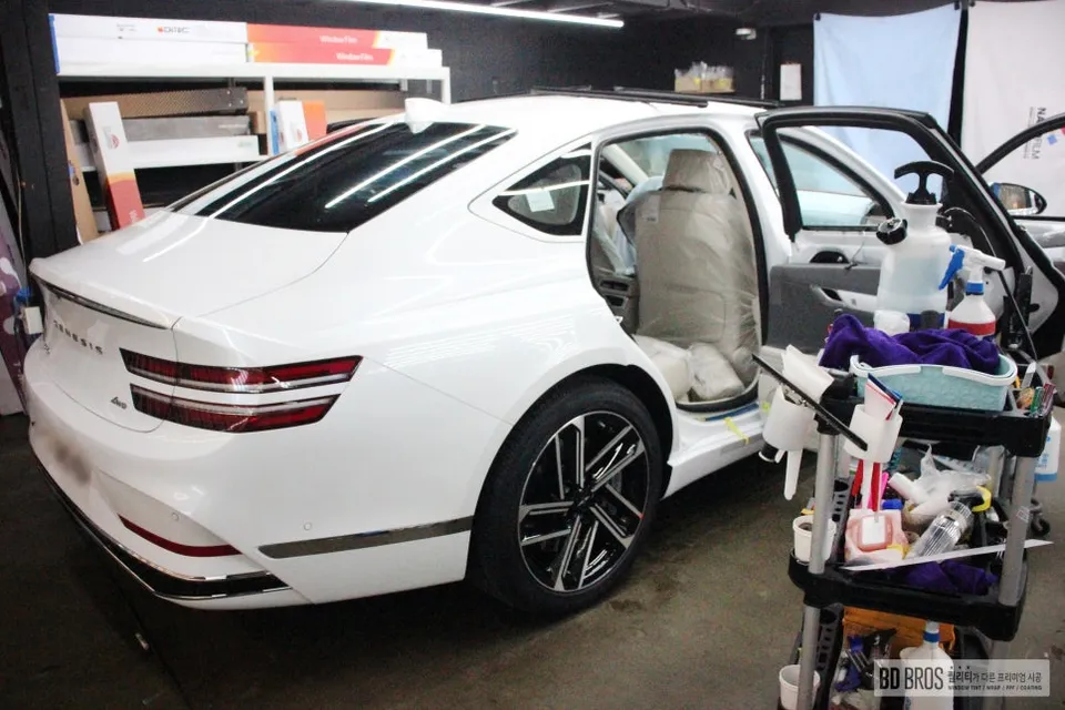 Hyundai G80のカーフィルム施工事例｜費用目安・仕上がり 施工写真 4-2
