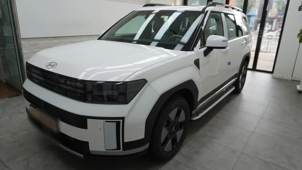 BMW X5 interior customization - BMW X5 Interior Customization Review — Cost & Results photo 5